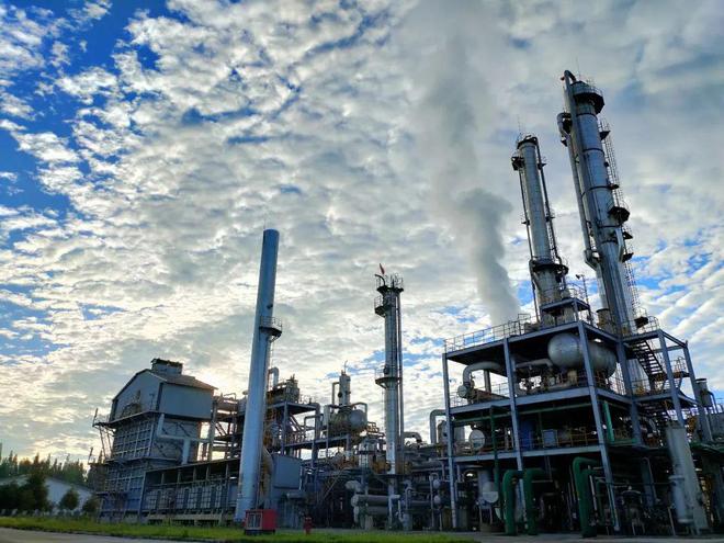 綿竹知名老廠(chǎng)企招人啦!操作工、機(jī)電技術(shù)人員,五險(xiǎn)一金,薪資5-8k.